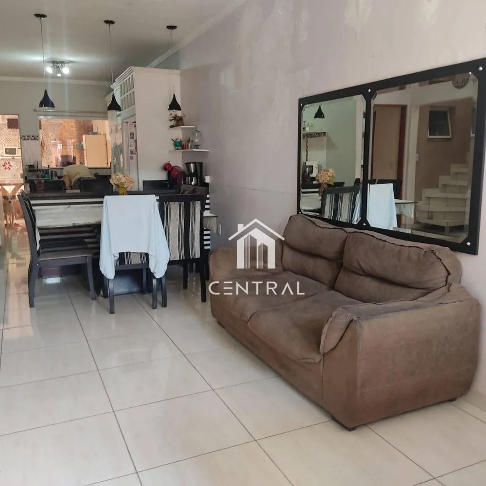 Sobrado, 4 quartos, 200 m² - Foto 1