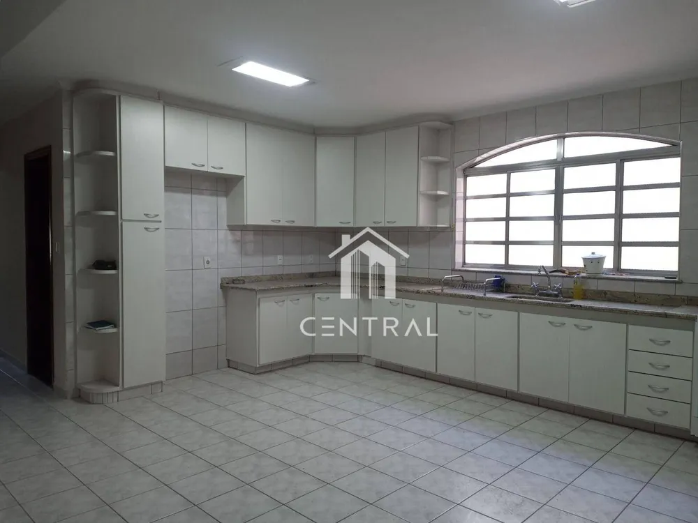 Sobrado, 3 quartos, 194 m² - Foto 4