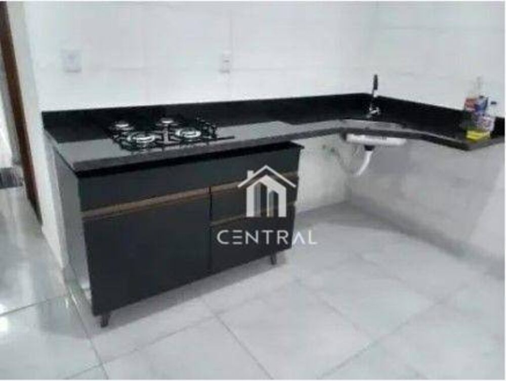 Casa à venda com 2 quartos, 60m² - Foto 2