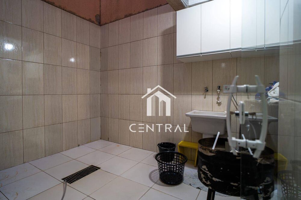 Sobrado, 2 quartos, 190 m² - Foto 2