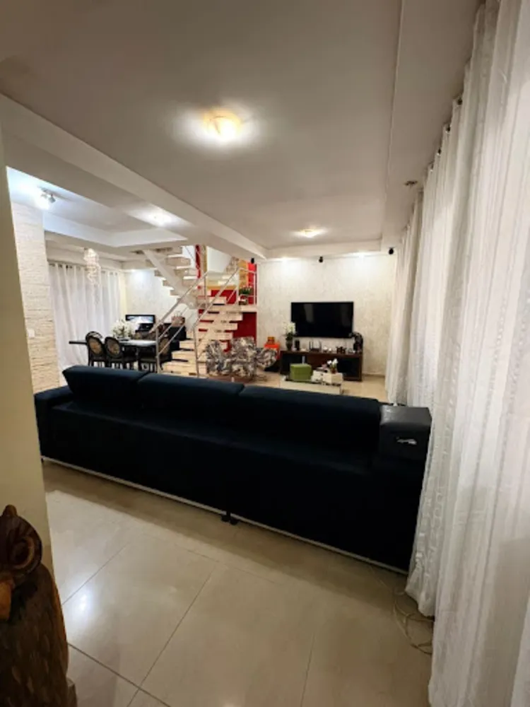 Casa, 3 quartos, 640 m² - Foto 2