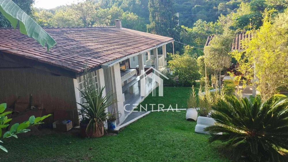 Chácara, 3 quartos, 972 m² - Foto 4