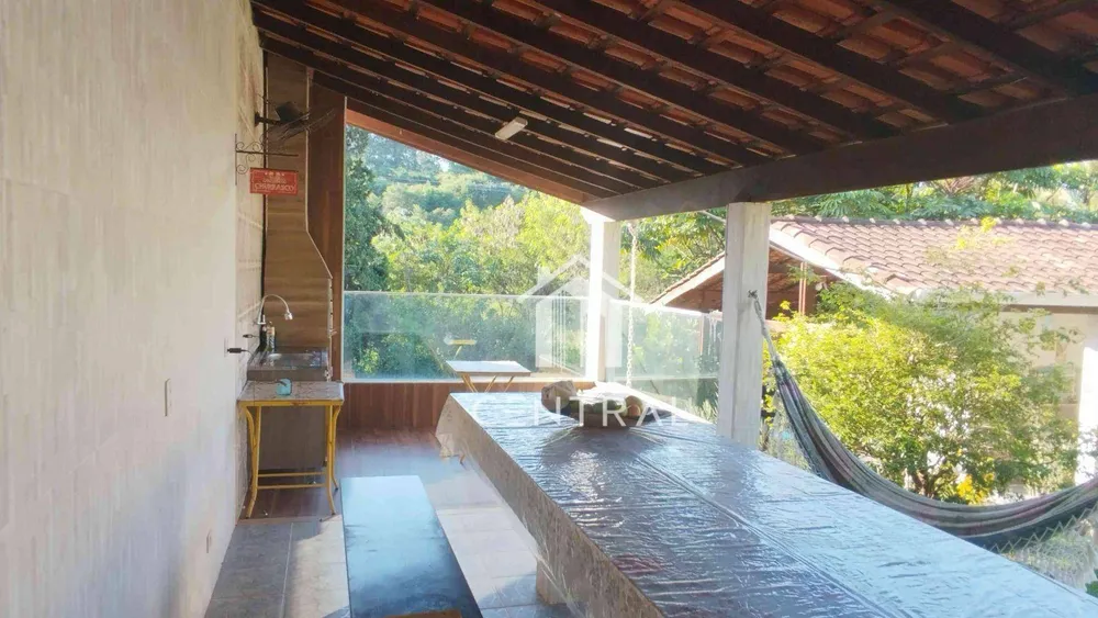Chácara, 3 quartos, 972 m² - Foto 1