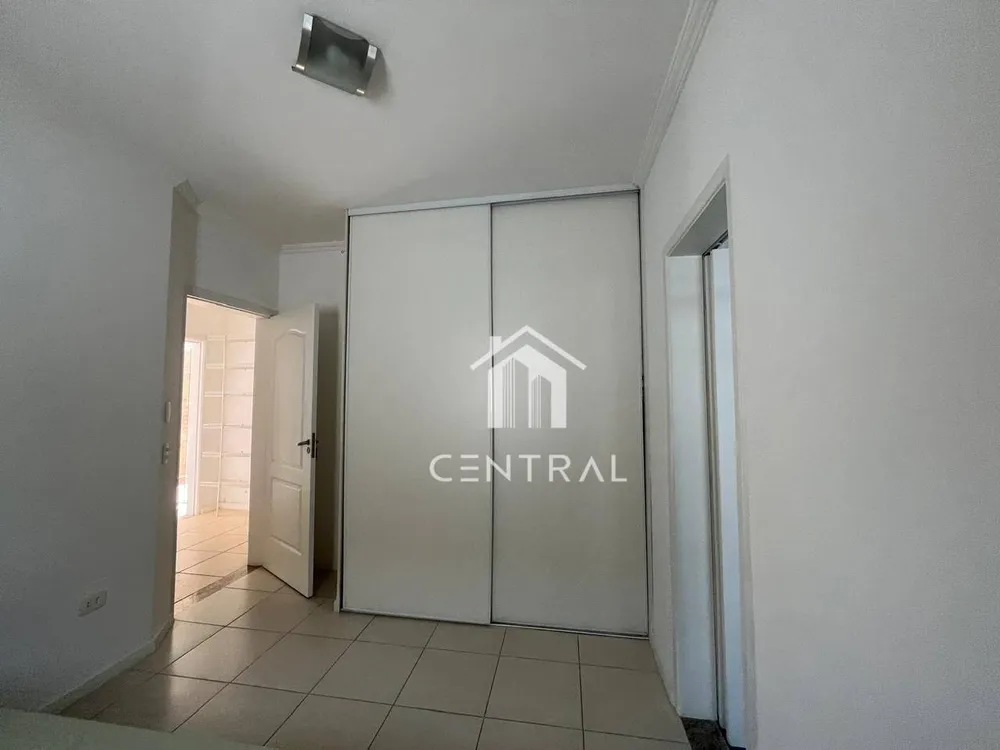Sobrado, 3 quartos, 242 m² - Foto 3