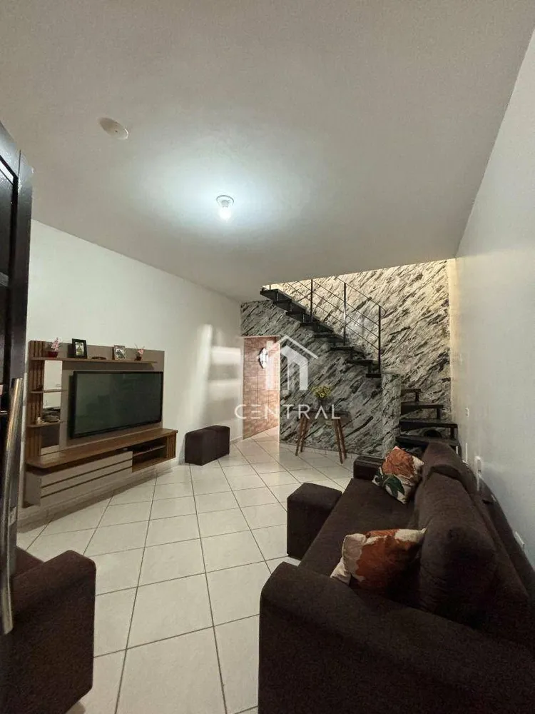 Sobrado, 4 quartos, 300 m² - Foto 1
