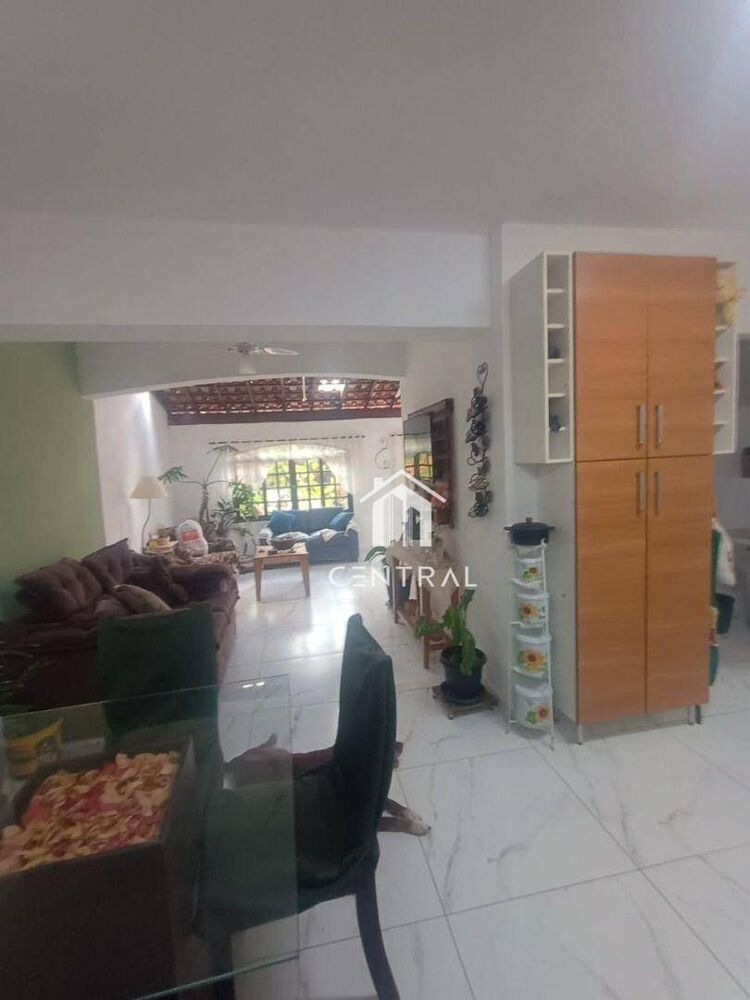 Casa, 5 quartos, 200 m² - Foto 2