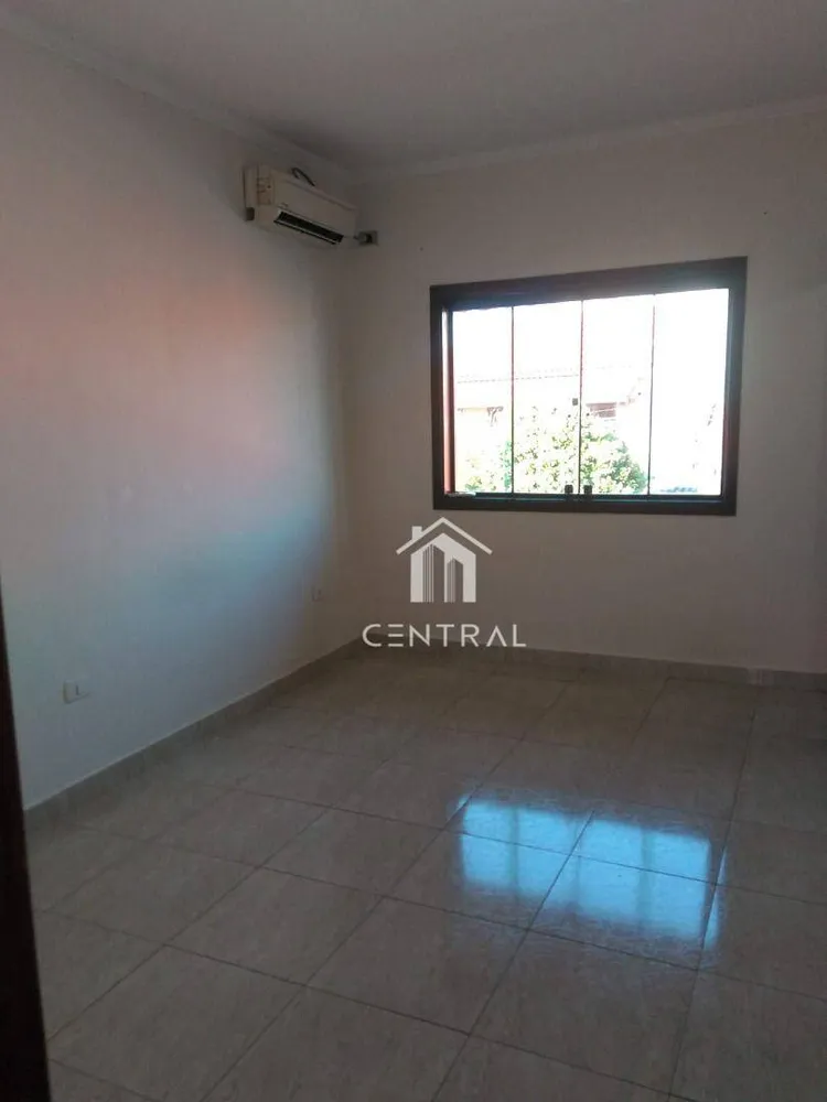Casa, 3 quartos, 212 m² - Foto 4