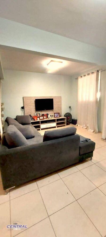 Sobrado à venda com 3 quartos, 120m² - Foto 1