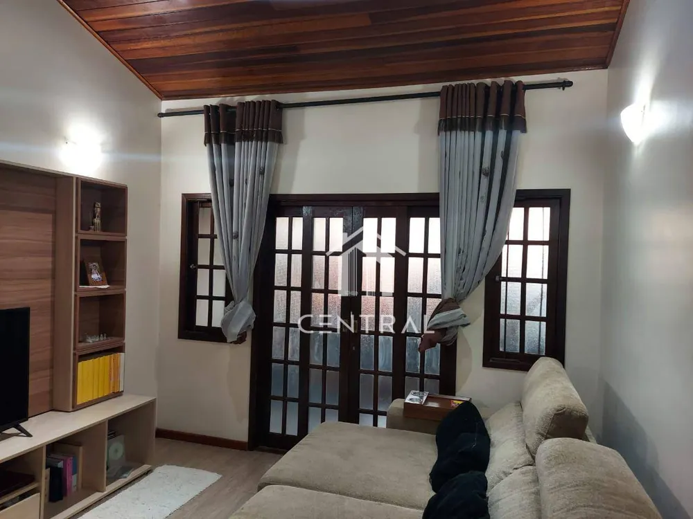 Sobrado, 4 quartos, 220 m² - Foto 1