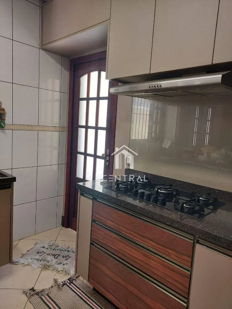 Sobrado, 4 quartos, 220 m² - Foto 2