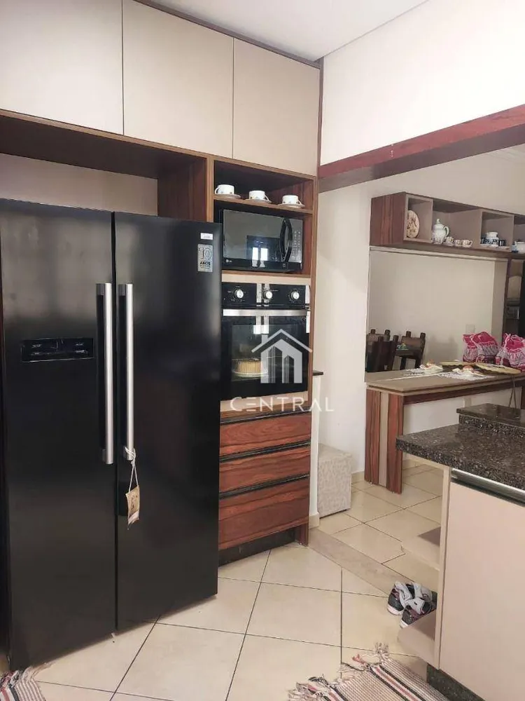 Sobrado, 4 quartos, 220 m² - Foto 3