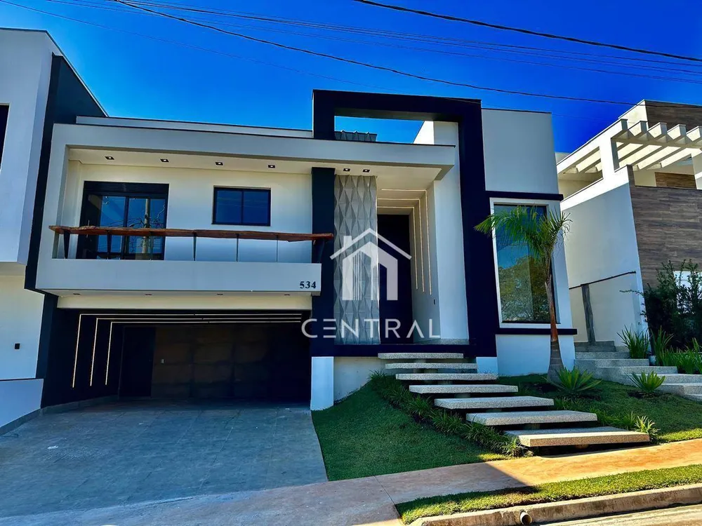 Sobrado, 3 quartos, 274 m² - Foto 1
