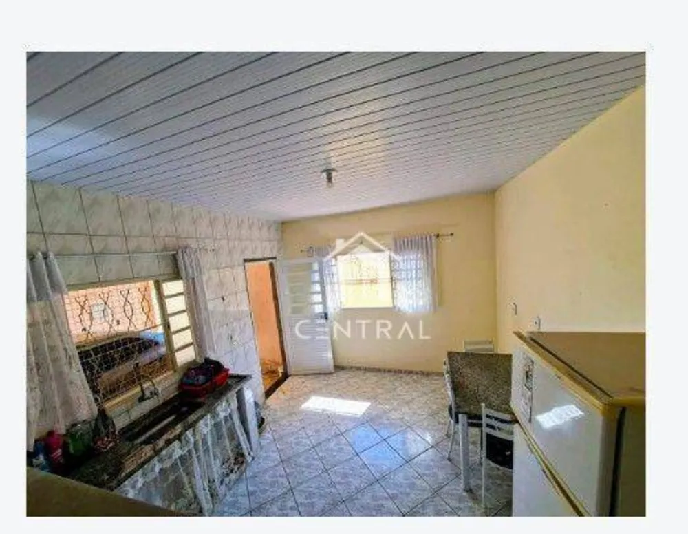 Casa, 3 quartos, 250 m² - Foto 2