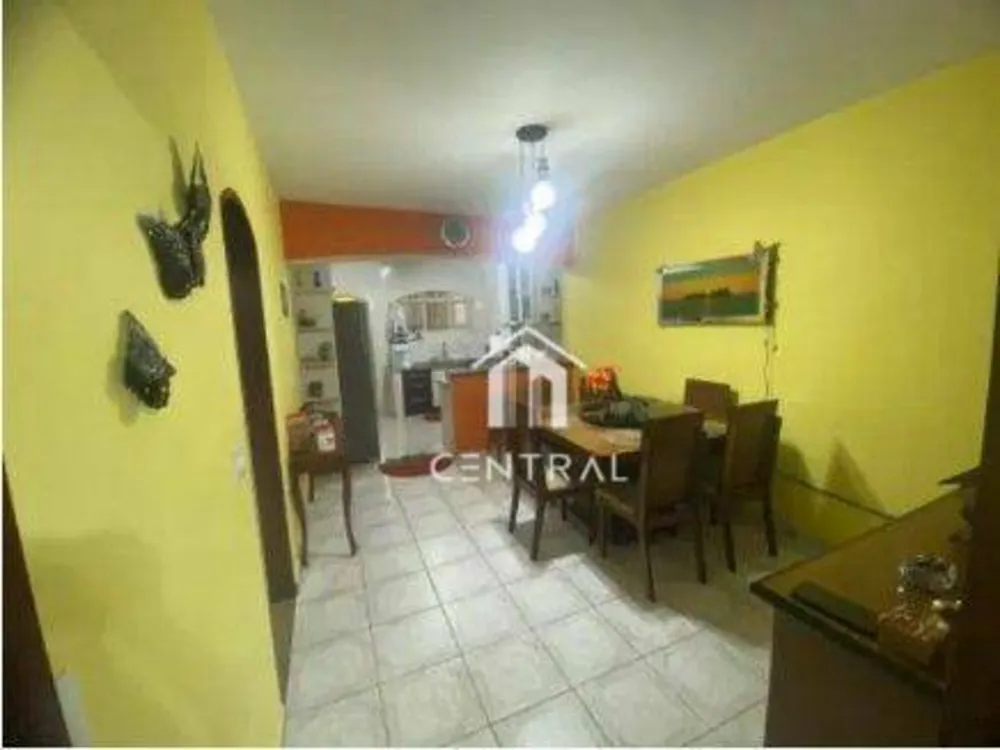 Casa, 3 quartos, 200 m² - Foto 1