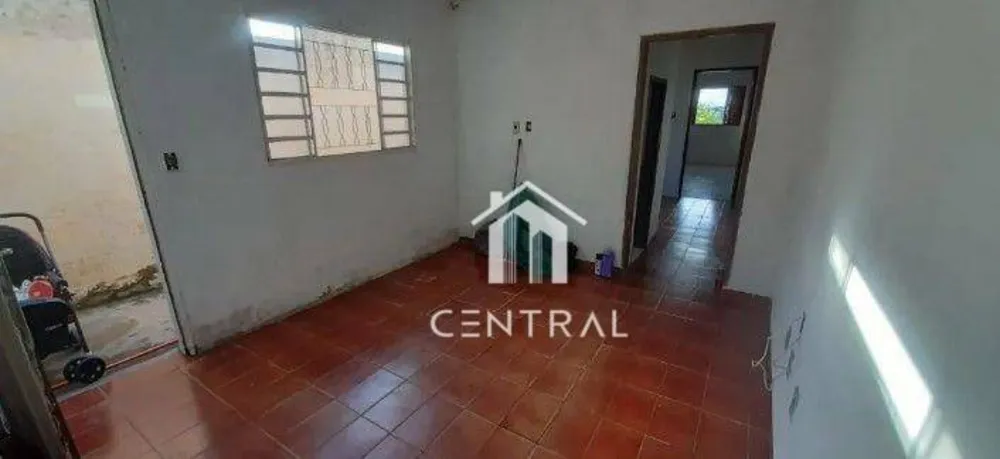 Casa, 2 quartos, 210 m² - Foto 1