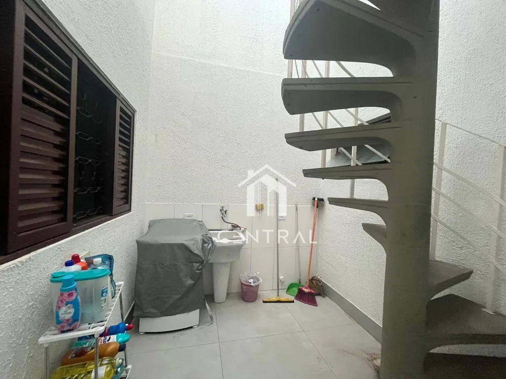 Sobrado, 3 quartos, 238 m² - Foto 11