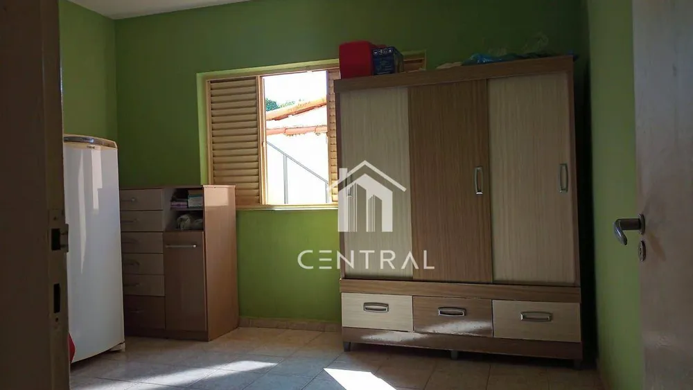 Casa, 5 quartos, 240 m² - Foto 9