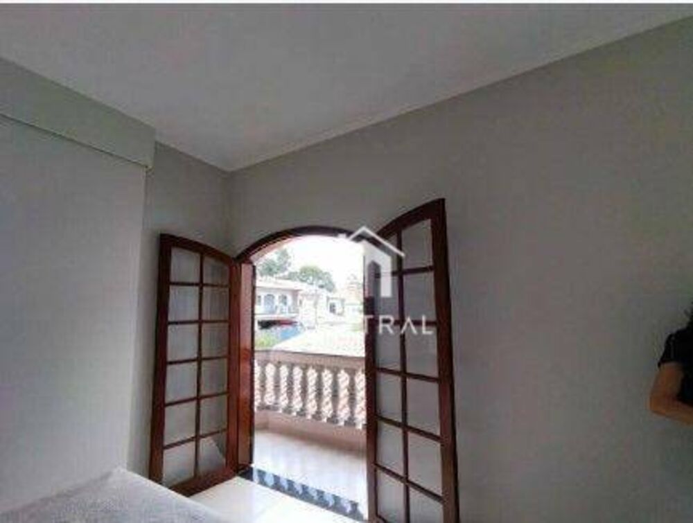 Sobrado, 3 quartos, 250 m² - Foto 1