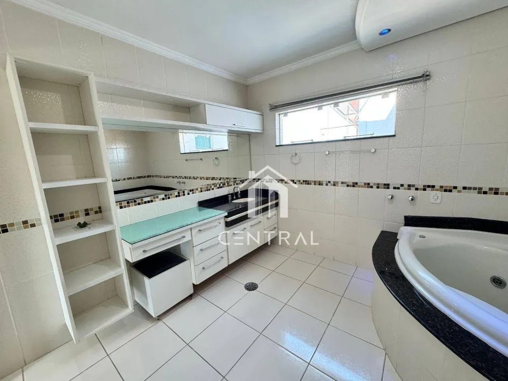Sobrado, 6 quartos, 380 m² - Foto 9
