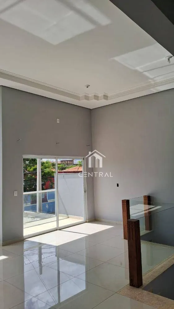 Casa, 3 quartos, 330 m² - Foto 1
