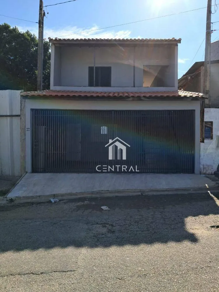 Casa, 4 quartos, 175 m² - Foto 1