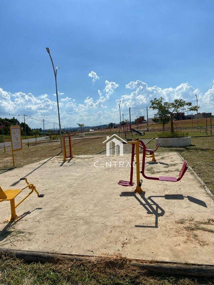 Casa à venda com 3 quartos, 89m² - Foto 2