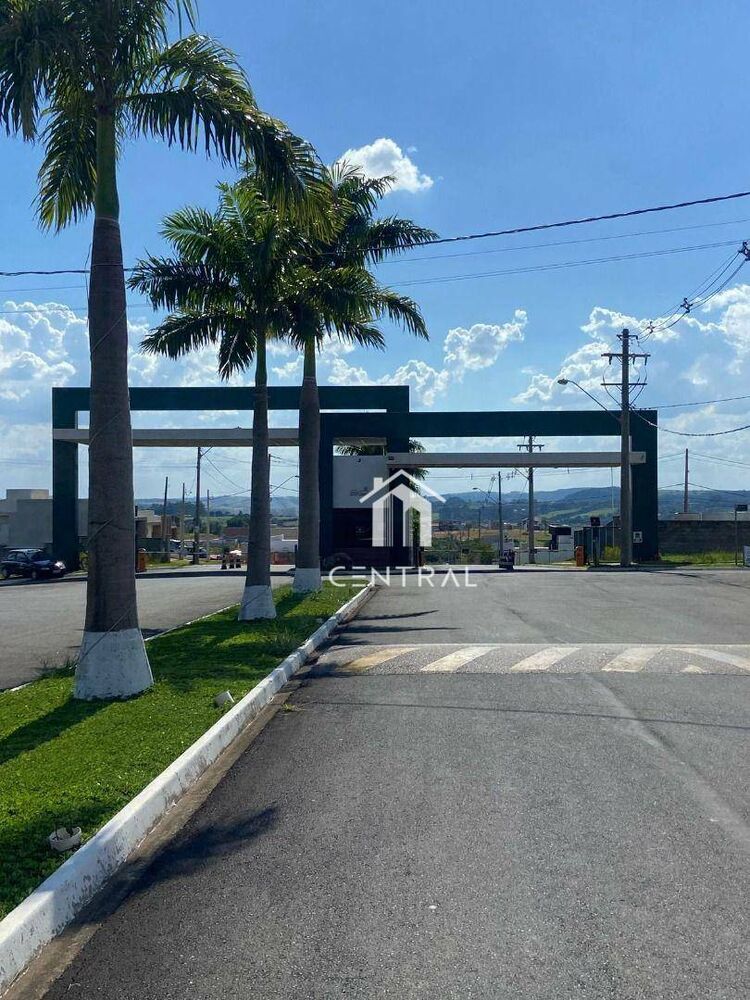 Casa à venda com 3 quartos, 89m² - Foto 1