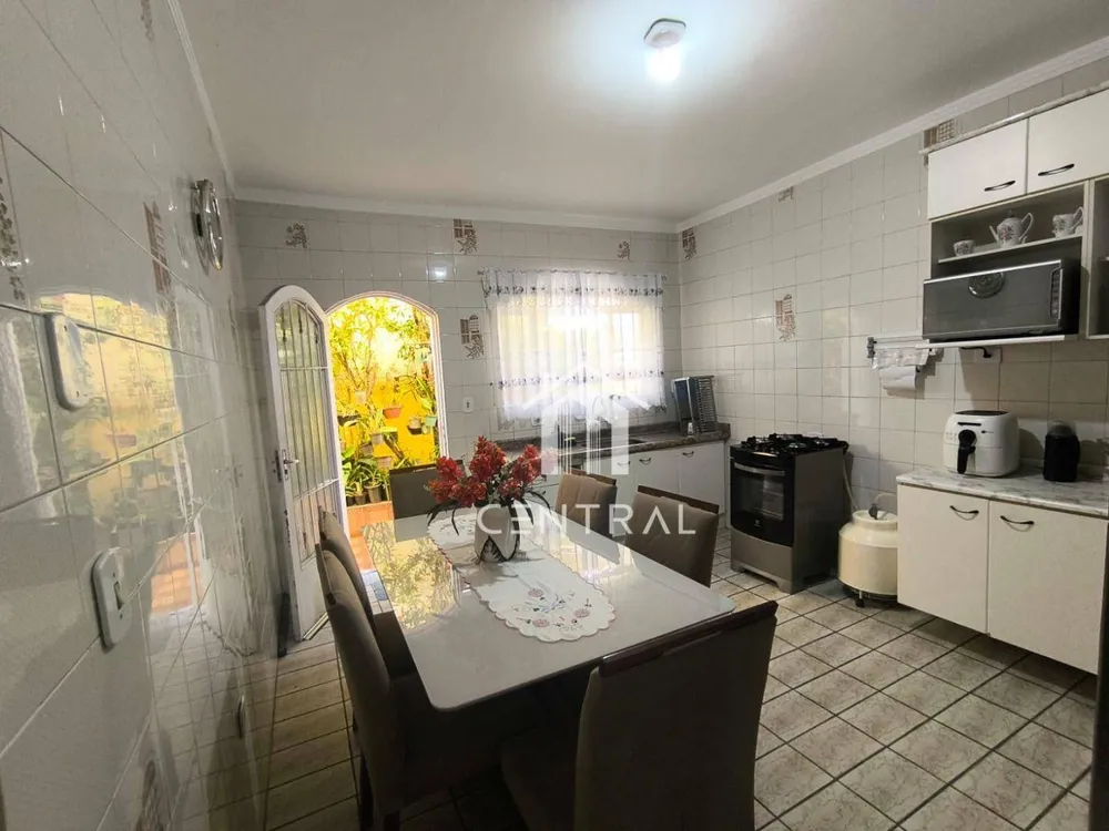 Sobrado, 3 quartos, 180 m² - Foto 3