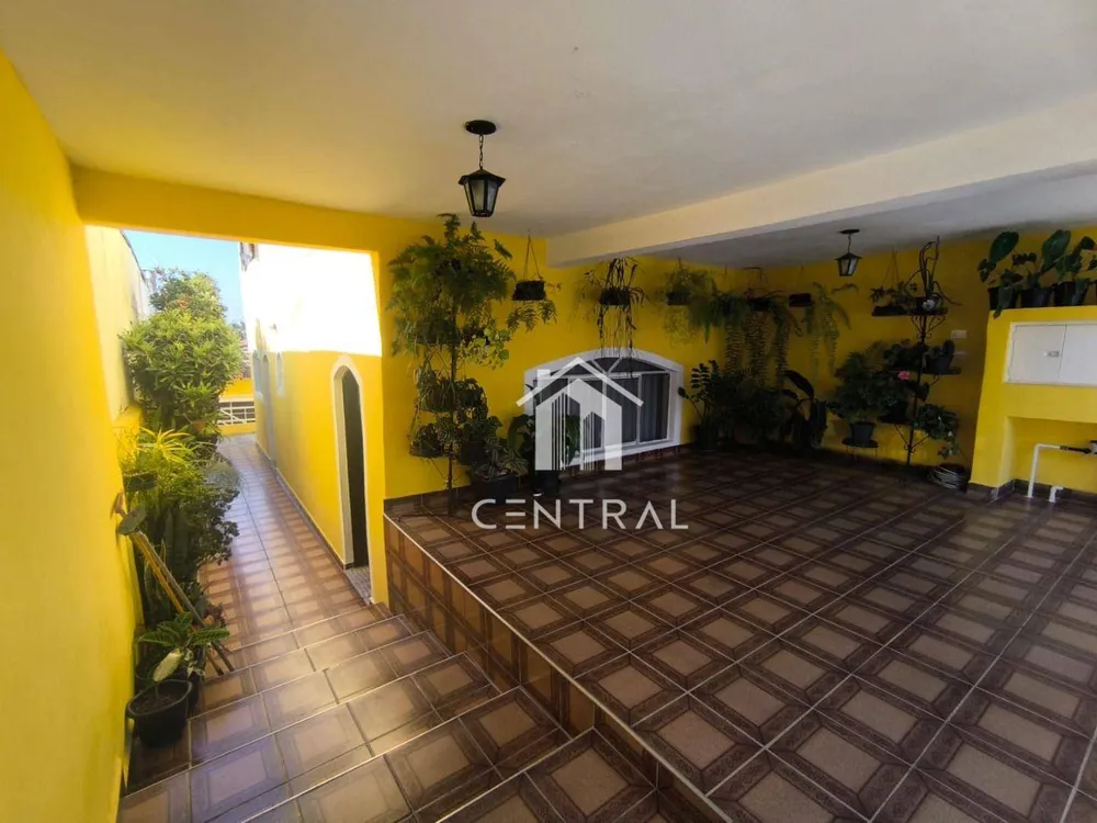 Sobrado, 3 quartos, 180 m² - Foto 1
