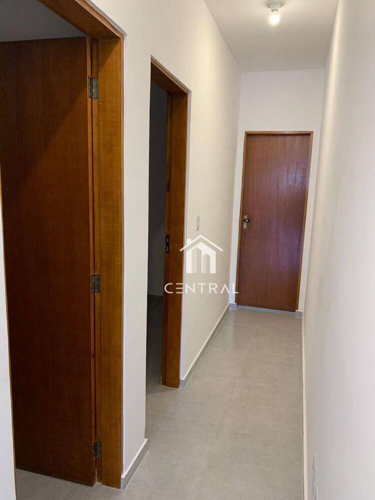 Casa à venda com 3 quartos, 83m² - Foto 2