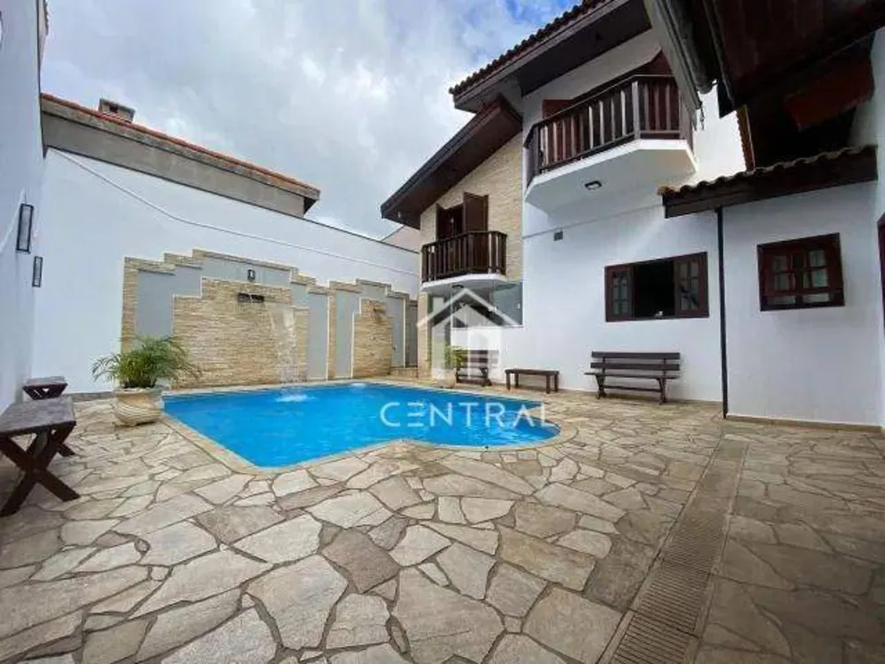 Sobrado, 3 quartos, 340 m² - Foto 3