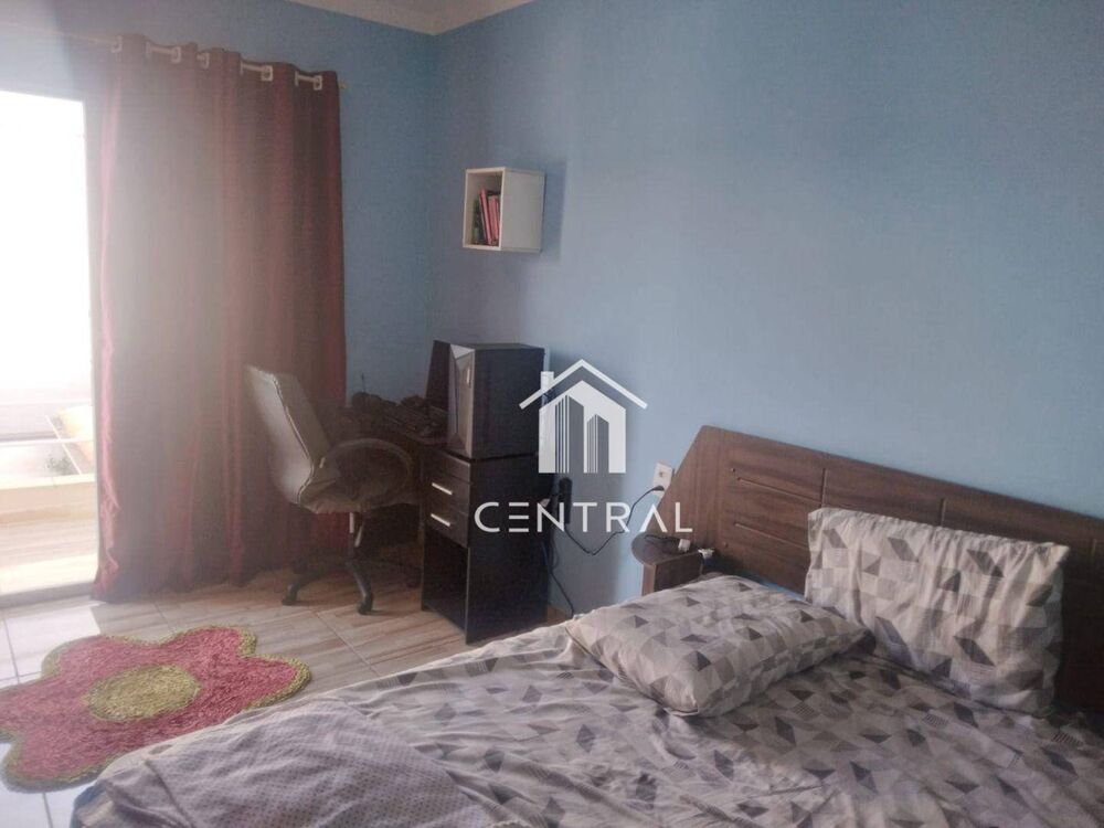 Sobrado à venda com 3 quartos, 195m² - Foto 2