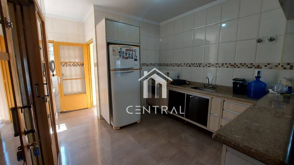 Chácara, 3 quartos, 1250 m² - Foto 12