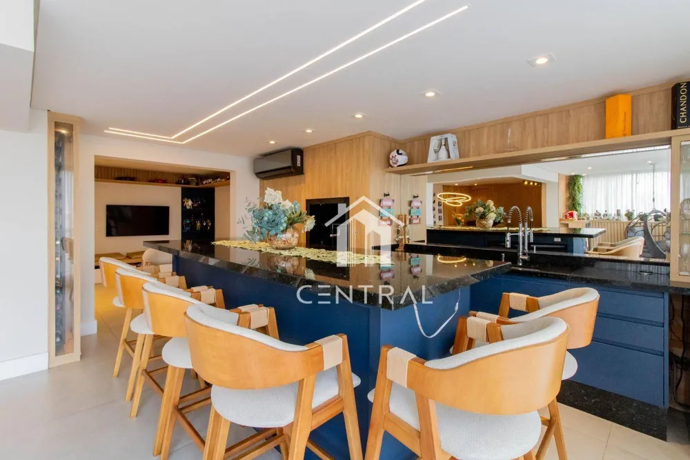 Apartamento, 3 quartos, 182 m² - Foto 1