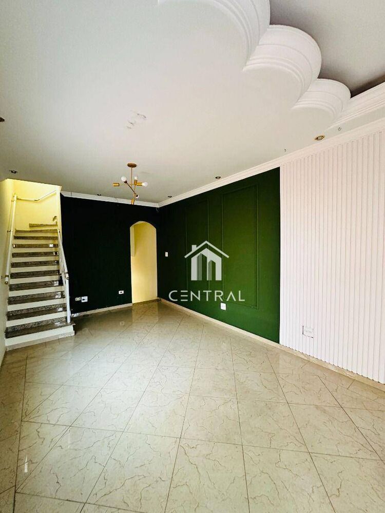 Sobrado à venda com 3 quartos, 278m² - Foto 1