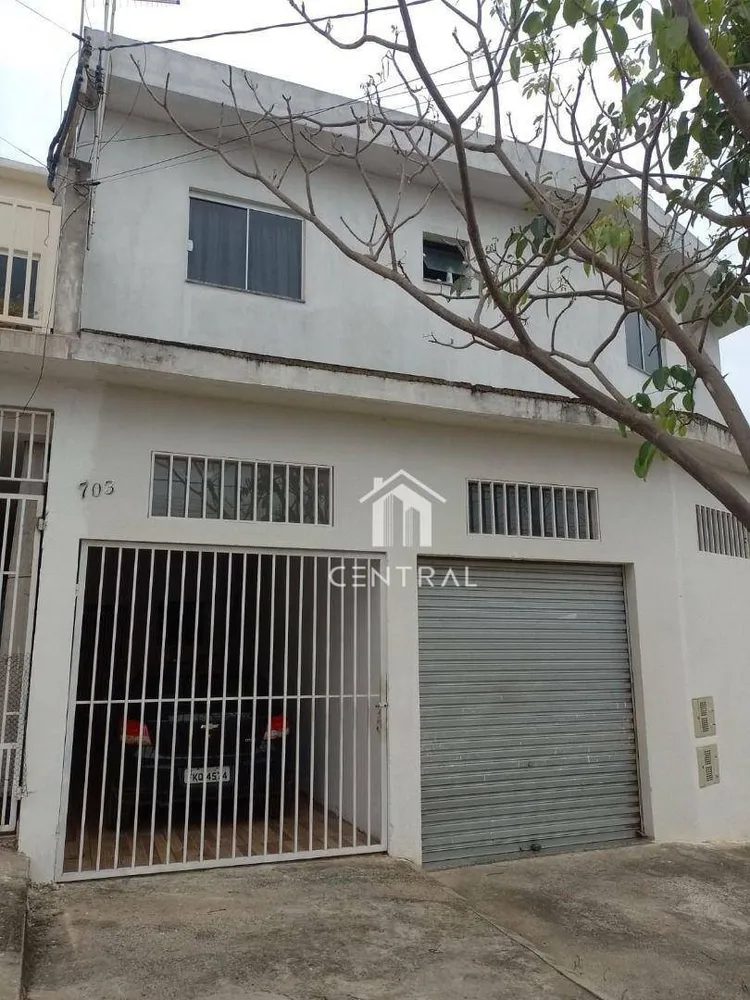 Sobrado, 4 quartos, 400 m² - Foto 1