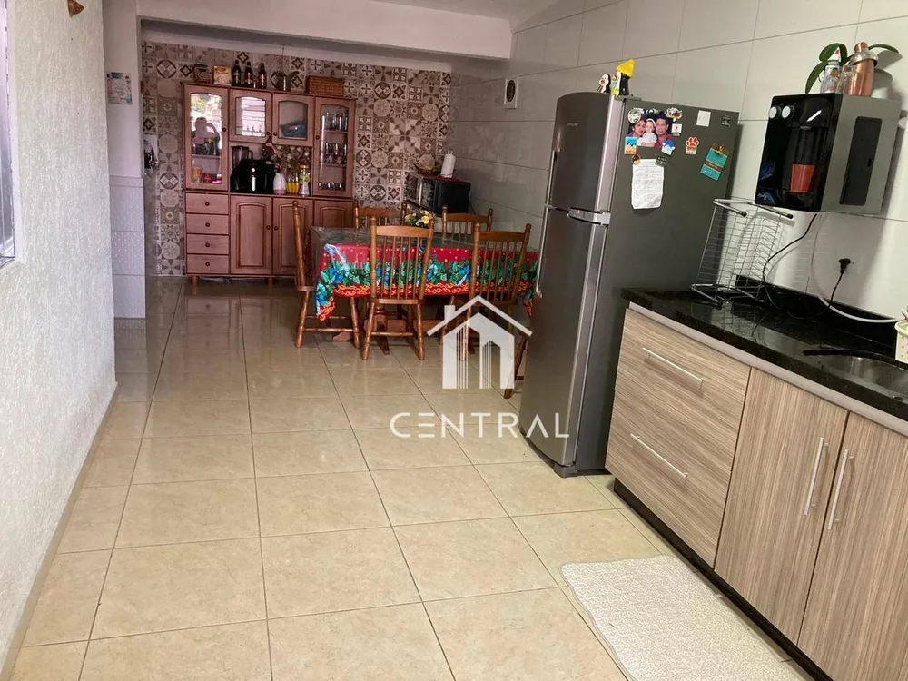 Sobrado, 4 quartos, 217 m² - Foto 2