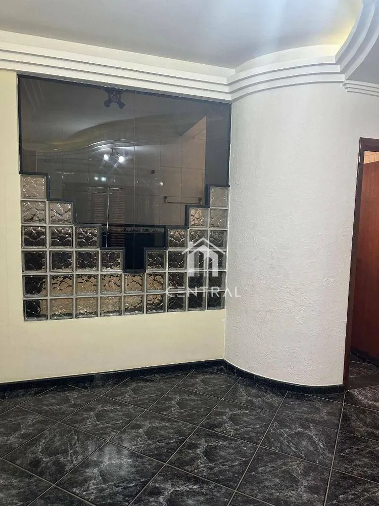 Sobrado, 3 quartos, 195 m² - Foto 2