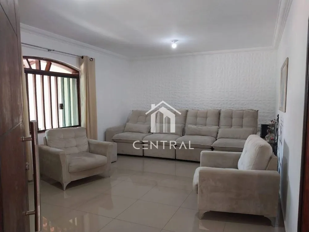 Casa, 3 quartos, 300 m² - Foto 1