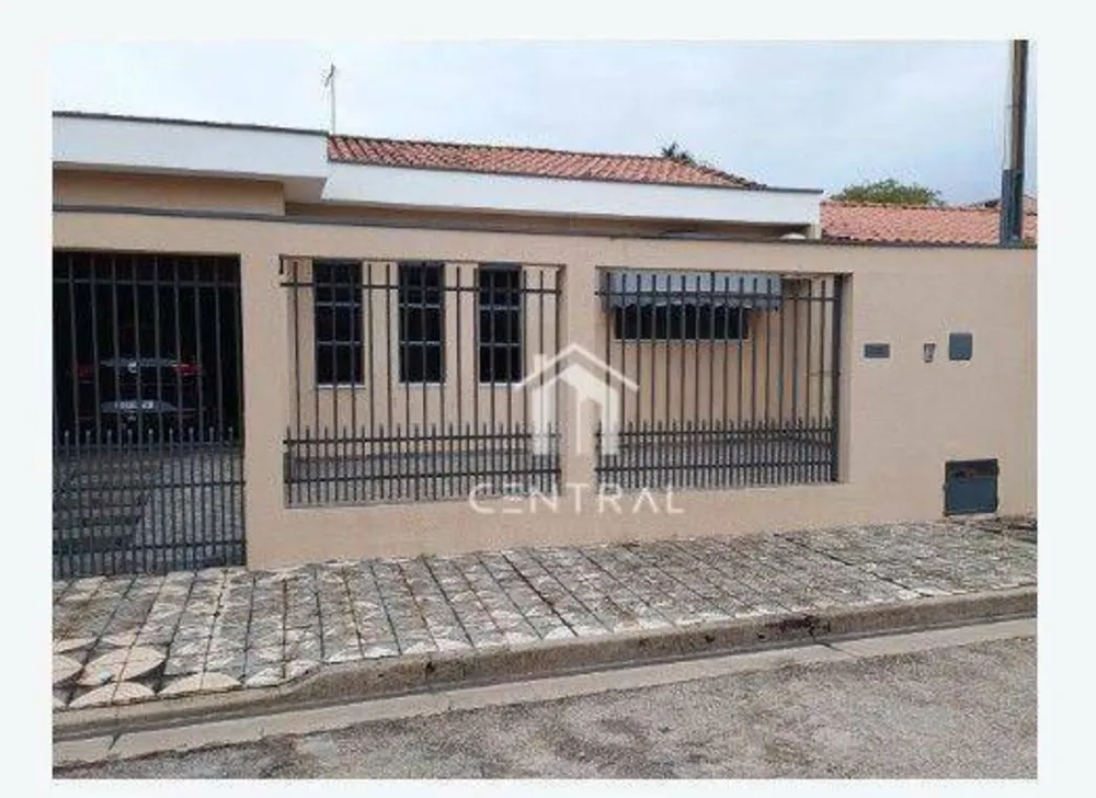 Casa, 3 quartos, 174 m² - Foto 1