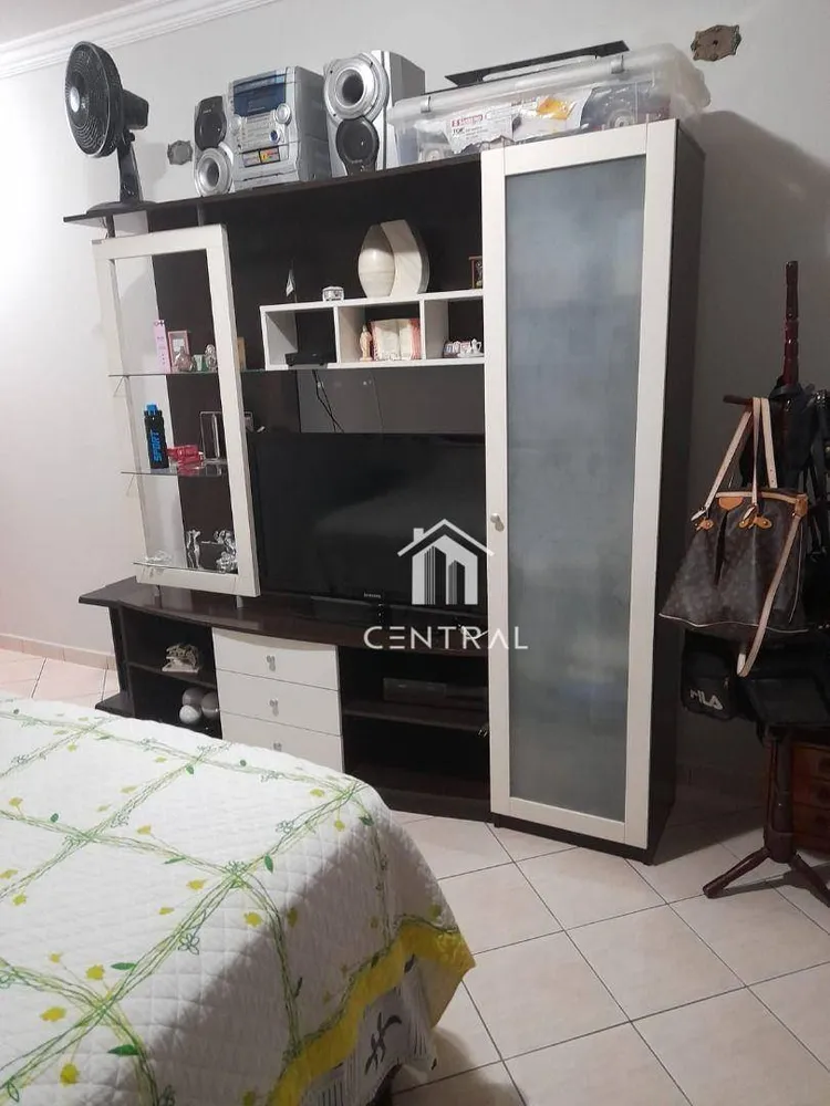 Casa, 3 quartos, 228 m² - Foto 9