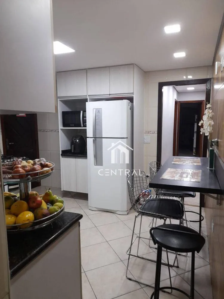Casa, 3 quartos, 228 m² - Foto 2