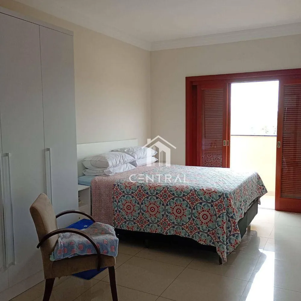Casa, 5 quartos, 358 m² - Foto 3