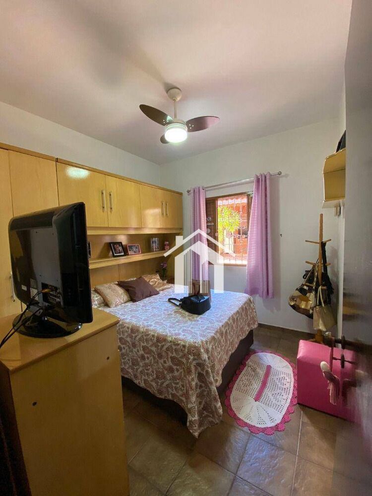 Casa, 3 quartos, 245 m² - Foto 3