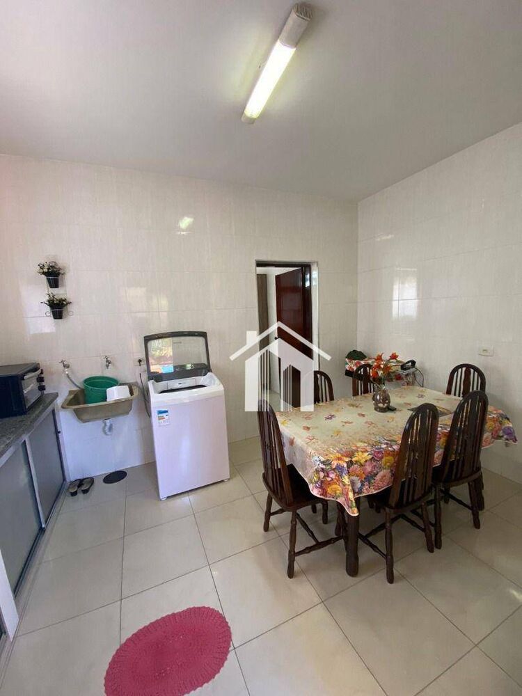 Casa, 3 quartos, 245 m² - Foto 9