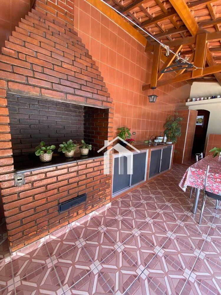 Casa, 3 quartos, 245 m² - Foto 4