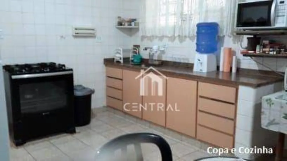 Sobrado, 3 quartos, 316 m² - Foto 2