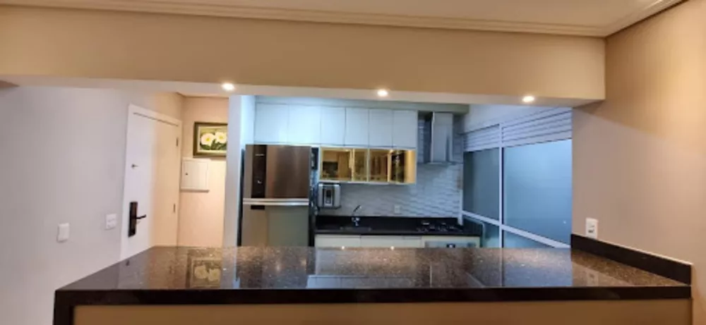 Apartamento à venda com 3 quartos, 82m² - Foto 2