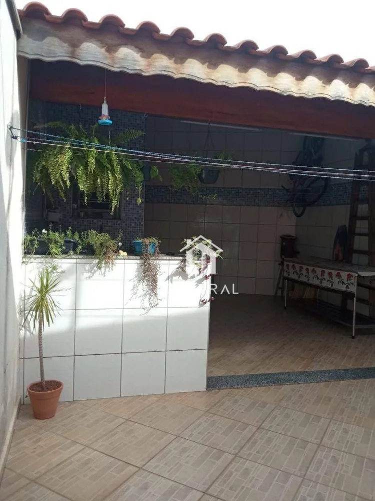 Sobrado, 3 quartos, 220 m² - Foto 2