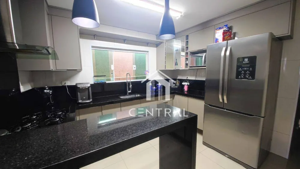 Casa, 2 quartos, 248 m² - Foto 3